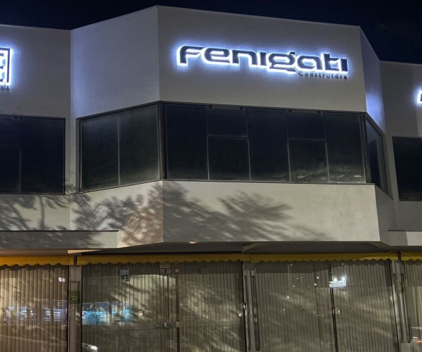 Letra Caixa Externa com Led
