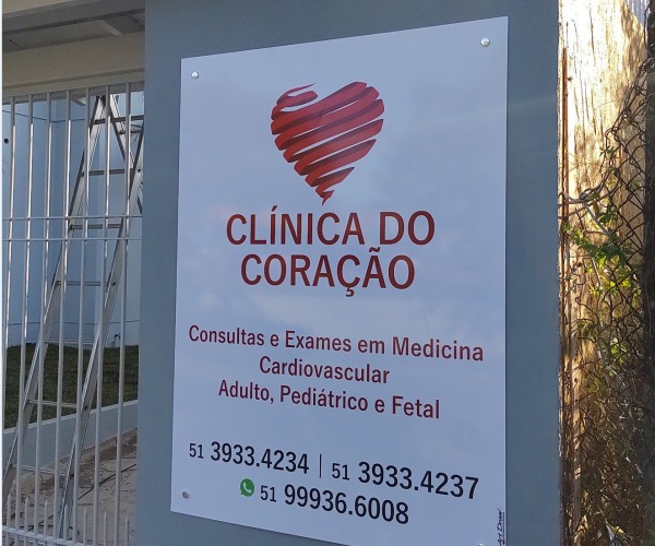 Placa em ACM